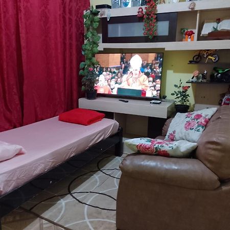Casa Da Tia La Preco Unico Pela Casa Inteira, Cabem Ate 6 Pessoas Proximo Ao Santuario De Aparecida Villa Aparecida  Luaran gambar