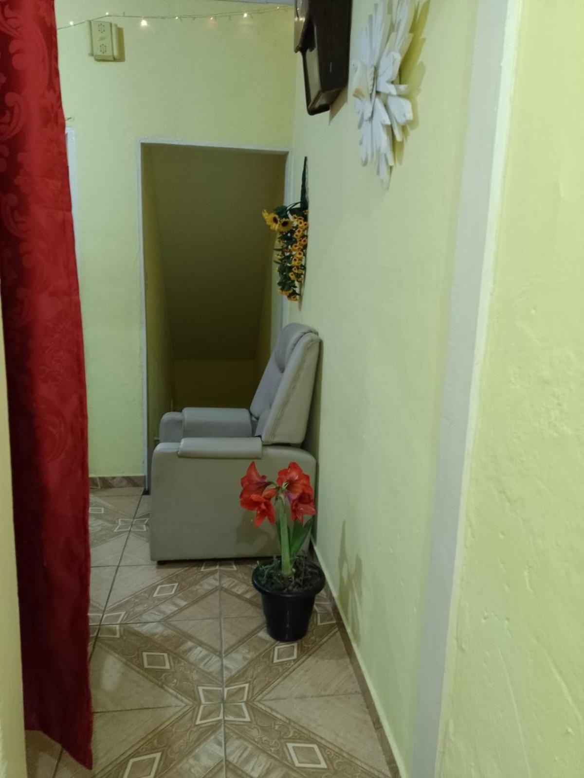Casa Da Tia La Preco Unico Pela Casa Inteira, Cabem Ate 6 Pessoas Proximo Ao Santuario De Aparecida Villa Aparecida  Luaran gambar