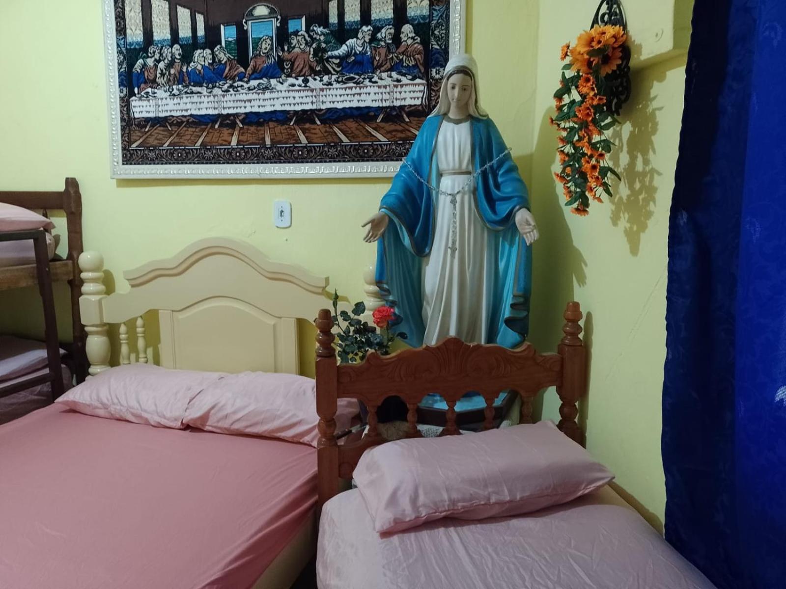 Casa Da Tia La Preco Unico Pela Casa Inteira, Cabem Ate 6 Pessoas Proximo Ao Santuario De Aparecida Villa Aparecida  Luaran gambar