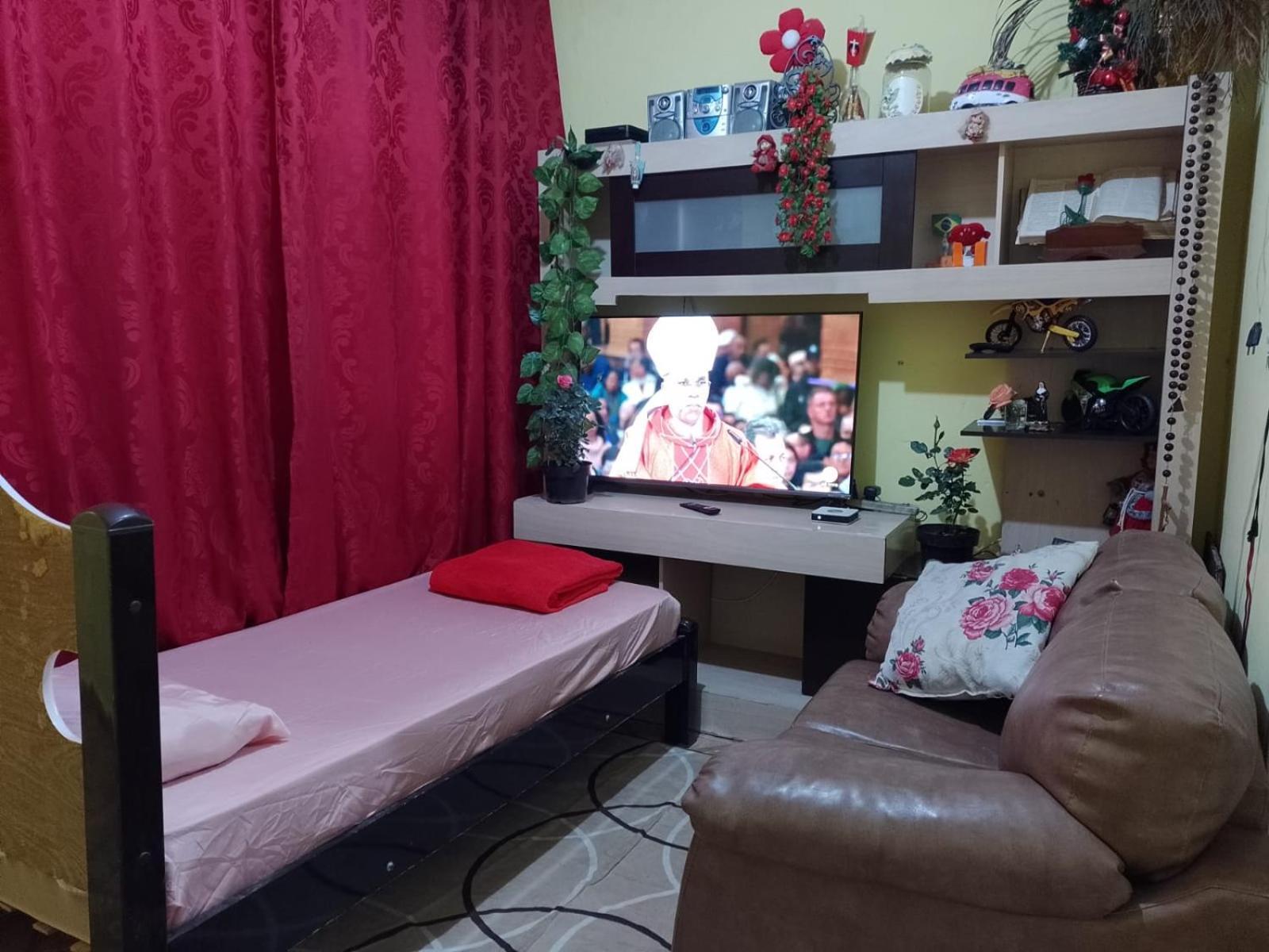 Casa Da Tia La Preco Unico Pela Casa Inteira, Cabem Ate 6 Pessoas Proximo Ao Santuario De Aparecida Villa Aparecida  Luaran gambar